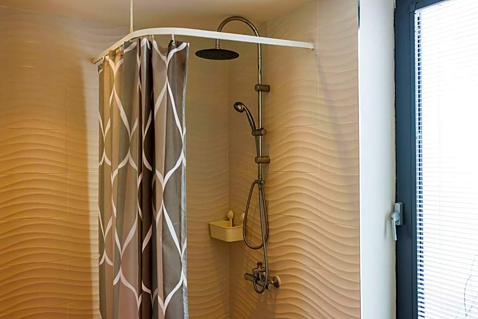 Beachcliff Rooms & Apartments