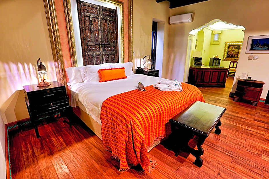 Pensativo House Hotel