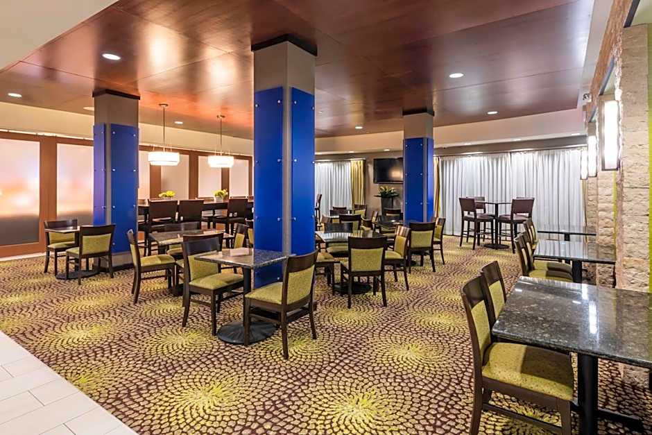 Holiday Inn Express Hays By IHG