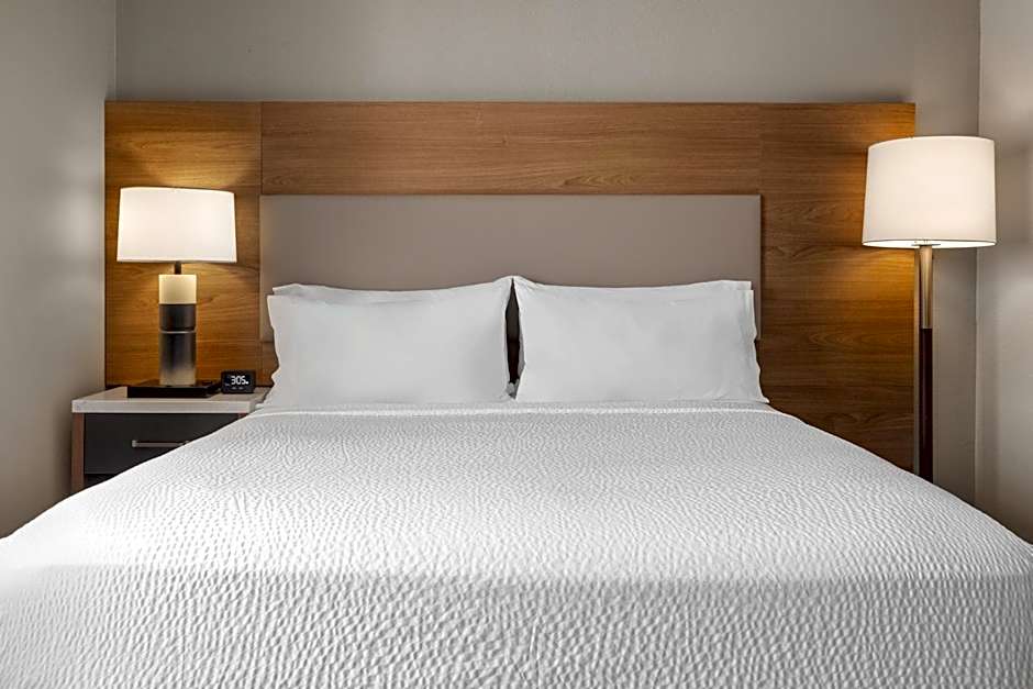 Candlewood Suites Richmond - South By IHG
