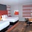 La Quinta Inn & Suites by Wyndham Lewisville