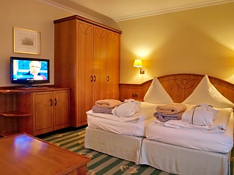 Double Room on Land Side