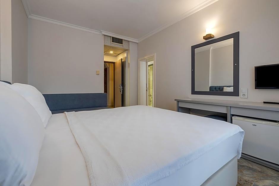 Hanedan Beach Hotel