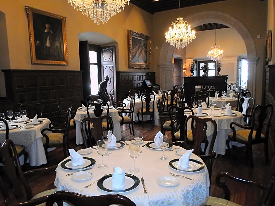 Hotel Virrey De Mendoza