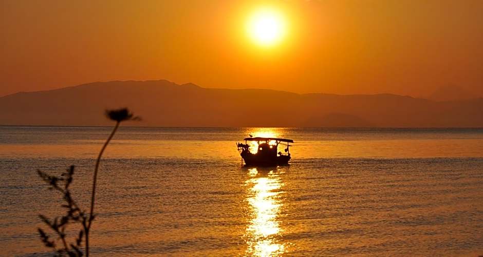 Anatoli Apartments Polichrono