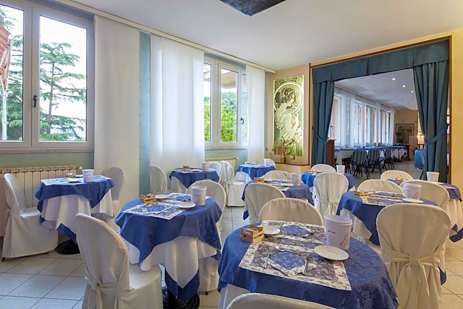 Hotel Nella