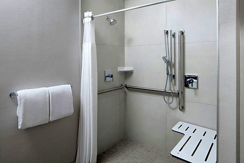 Courtyard by Marriott Waldorf