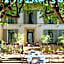 Les Lodges Sainte-Victoire Hotel & Spa