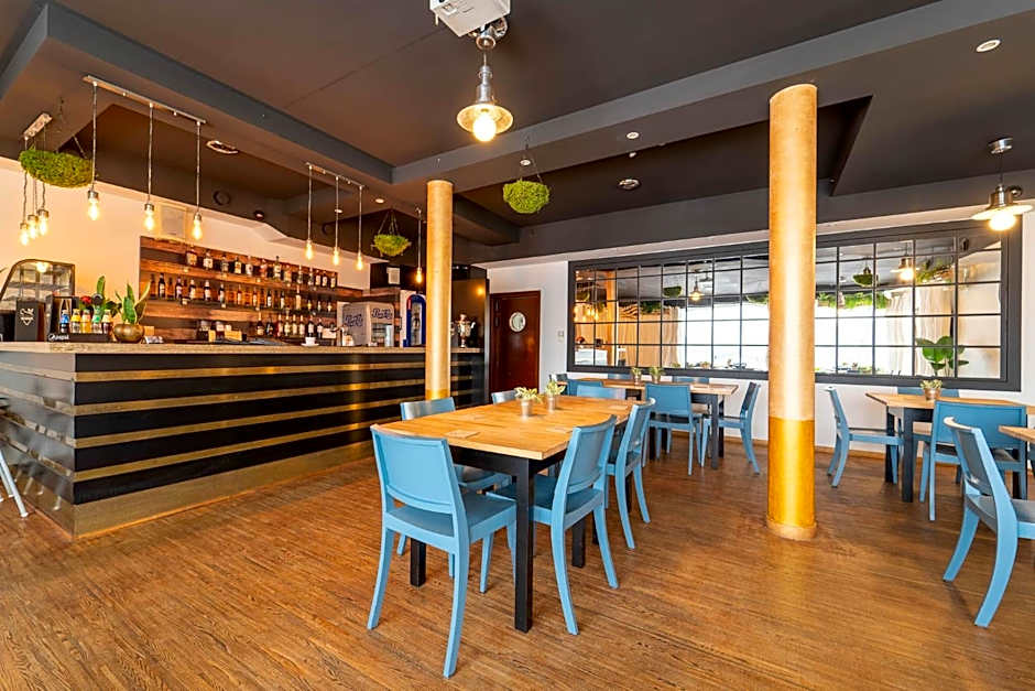 Hotel Przystań WARMIA