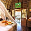 Nanuk's Bungalows
