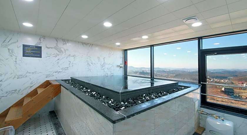 Wonju WJ Hotel Full House