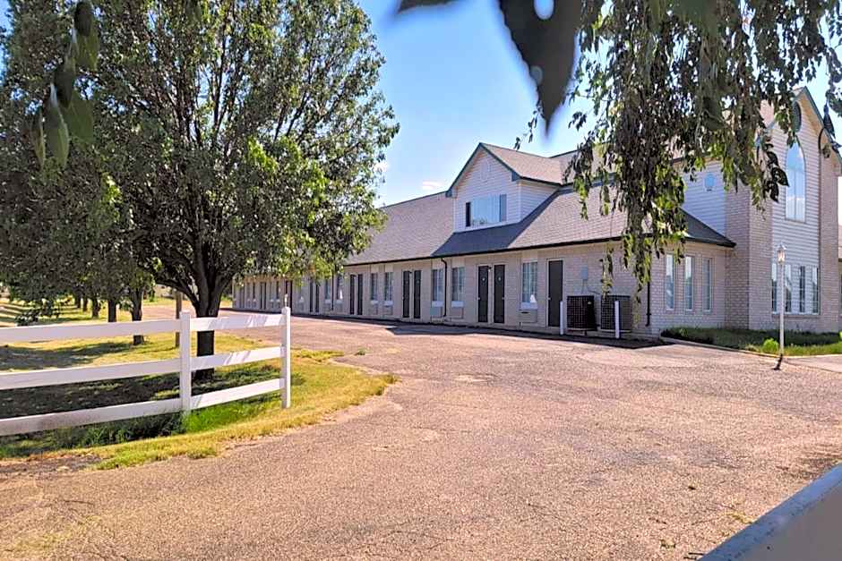 HomeTown Inn By OYO Texhoma, OK