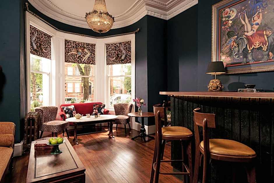 The Harrison Chambers of Distinction