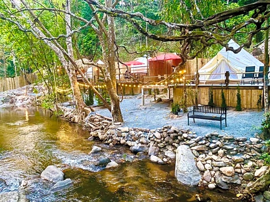 The River Maekampong Chiang Mai