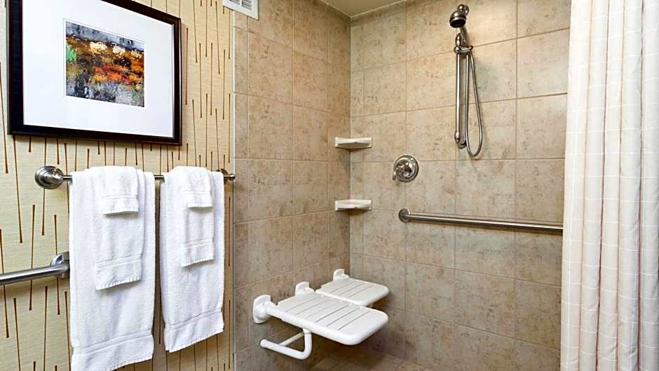 Holiday Inn Cincinnati Airport By IHG