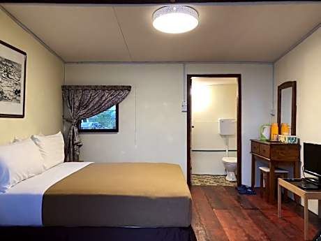 Deluxe Double Room Mountain View