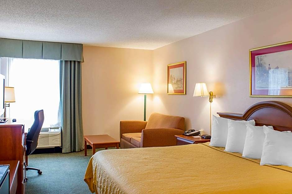 Econo Lodge Raleigh near Walnut Creek Amphitheatre