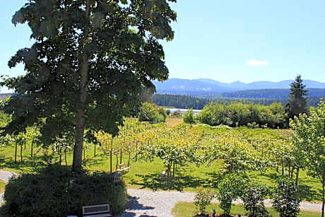 Deluxe Queen Room with Two Queen Beds and Balcony