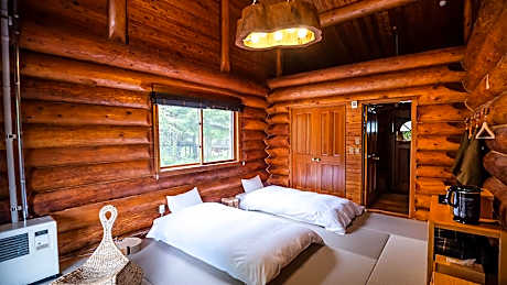 Log House Building Japanese Style Room with 10 Tatami