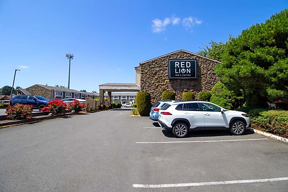 Red Lion Inn & Suites Vancouver