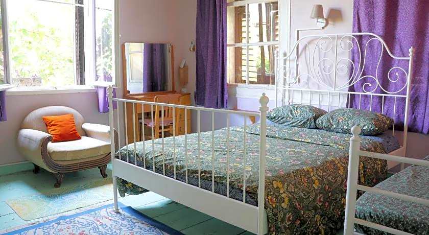 LOTUS GARDEN HOSTEL