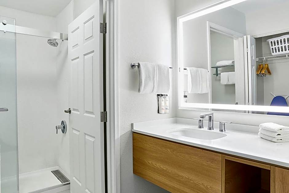 Staybridge Suites Peoria Downtown By IHG