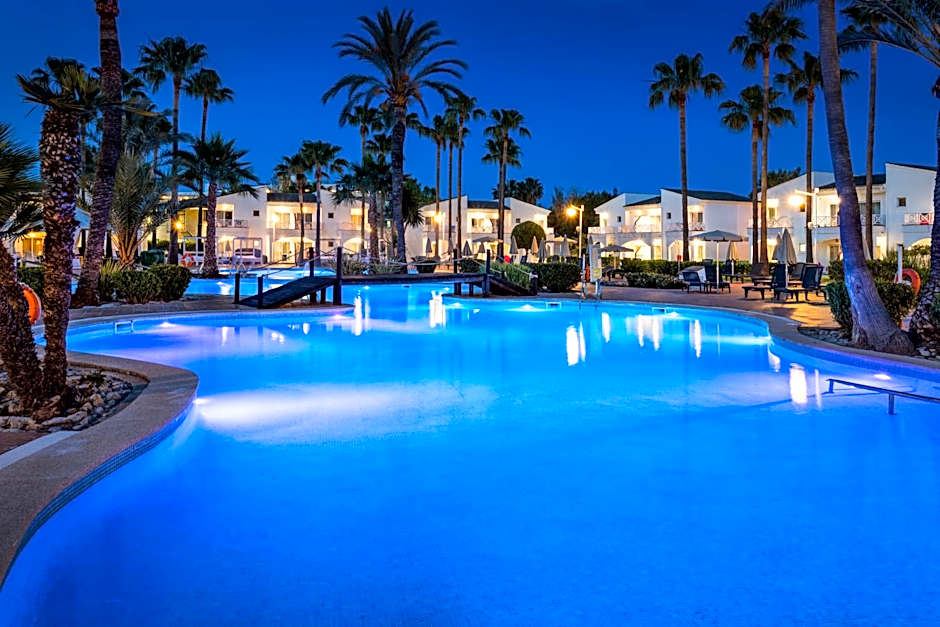 Garden Saladina - Adults Only