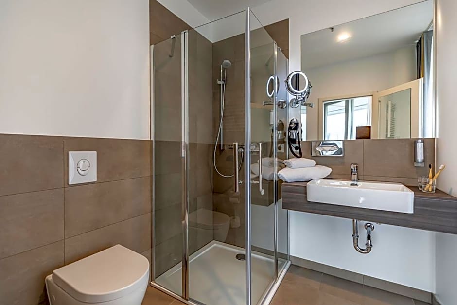 Garner Berlin - Spandau By IHG