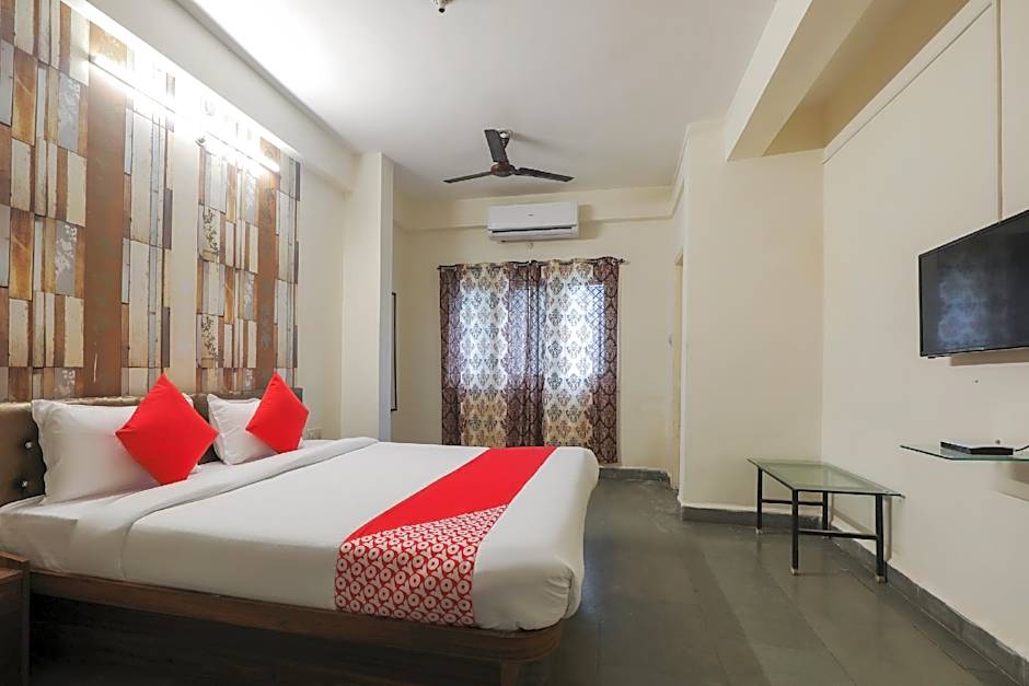 Karnawat Guest House by OYO Rooms – Indore, OH