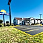 Days Inn by Wyndham Shawnee