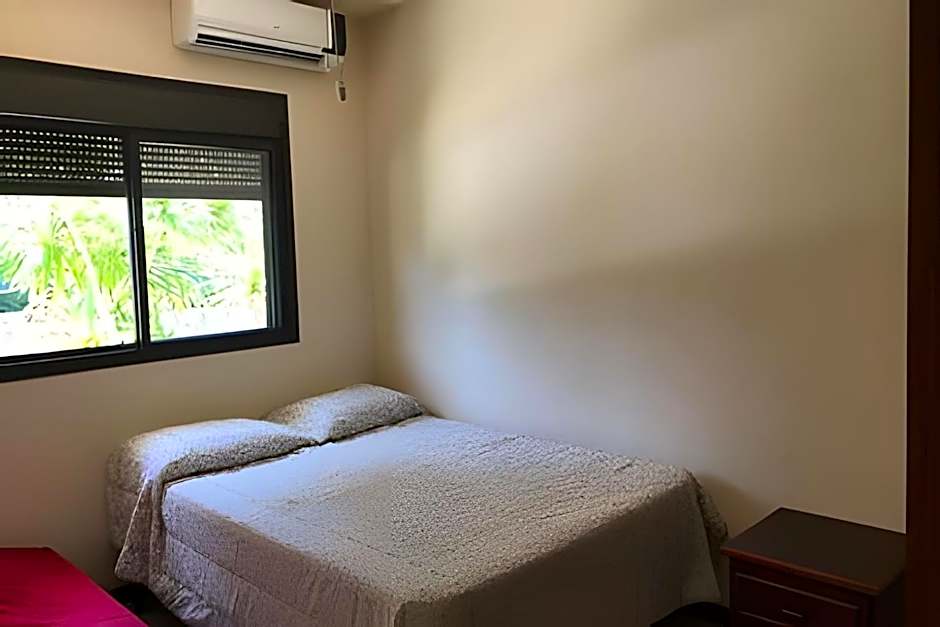 RIVIERA: M6 PRAÇA DAS ARTES 24 Duplex, Perto da Praia, Vista para as Piscinas, 3Dorms+Sala Íntima, 2½Banh, 2Gar, Ar+Ventiladores, Wi-Fi, Tela de Proteção, Varanda com Churrasqueira Ecológica, até 8-9Hóspedes