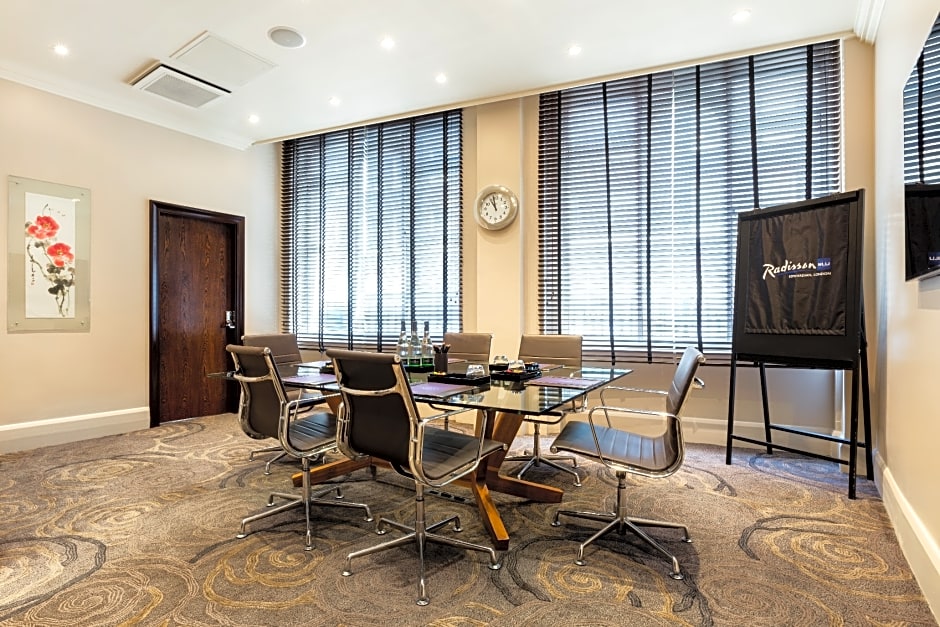 Radisson Blu Hotel, London Tottenham Court Road