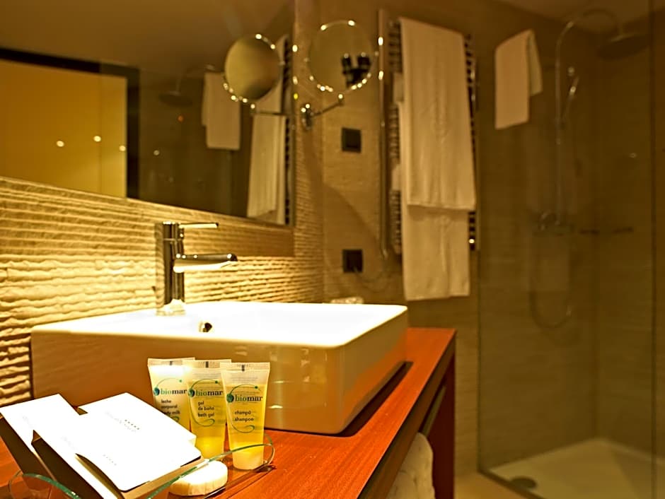 Protur Turo Pins 4* SUP