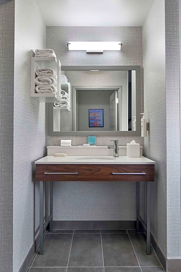 Hampton Inn By Hilton & Suites Saratoga Springs Downtown