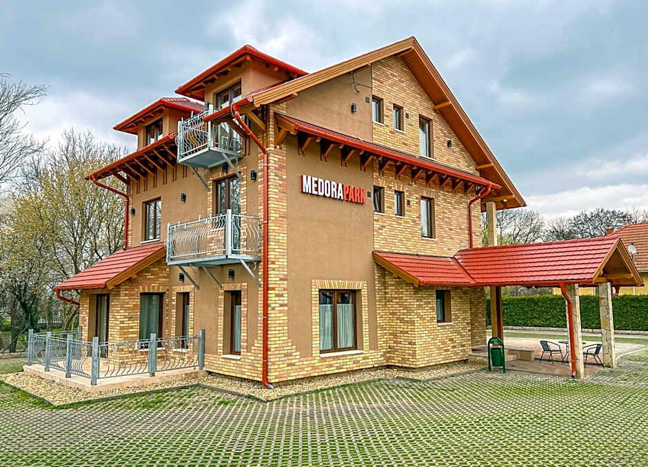 MeDoRa Park - Hotel MeDoRa***