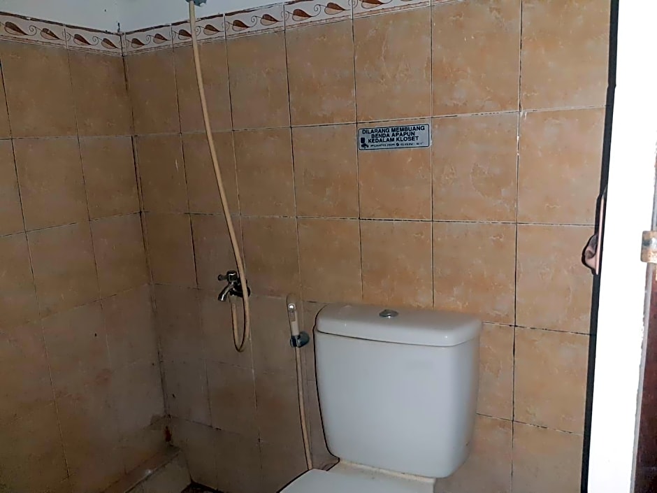 OYO 90810 Ravaya Homestay