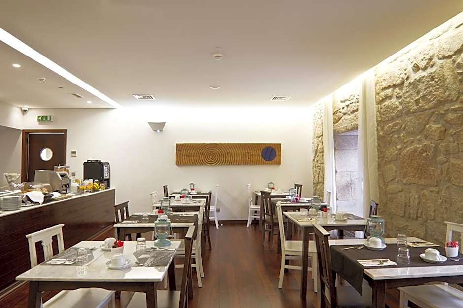 Oca Ribeira do Porto Hotel