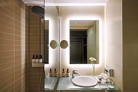 Superior Double or Twin Room with Extra Bed (2 Adults + 1 Child)