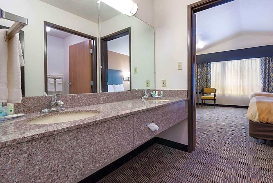 Quality Inn & Suites