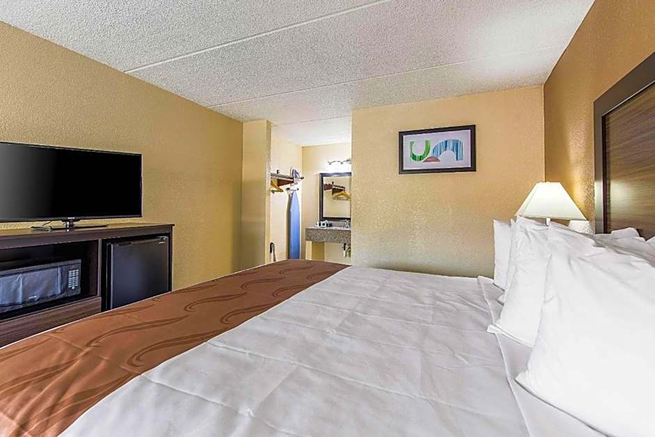 Quality Inn Forest City
