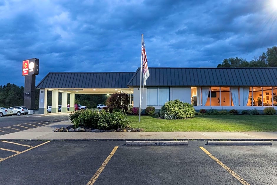Suburban Extended Stay Hotel Fairmont