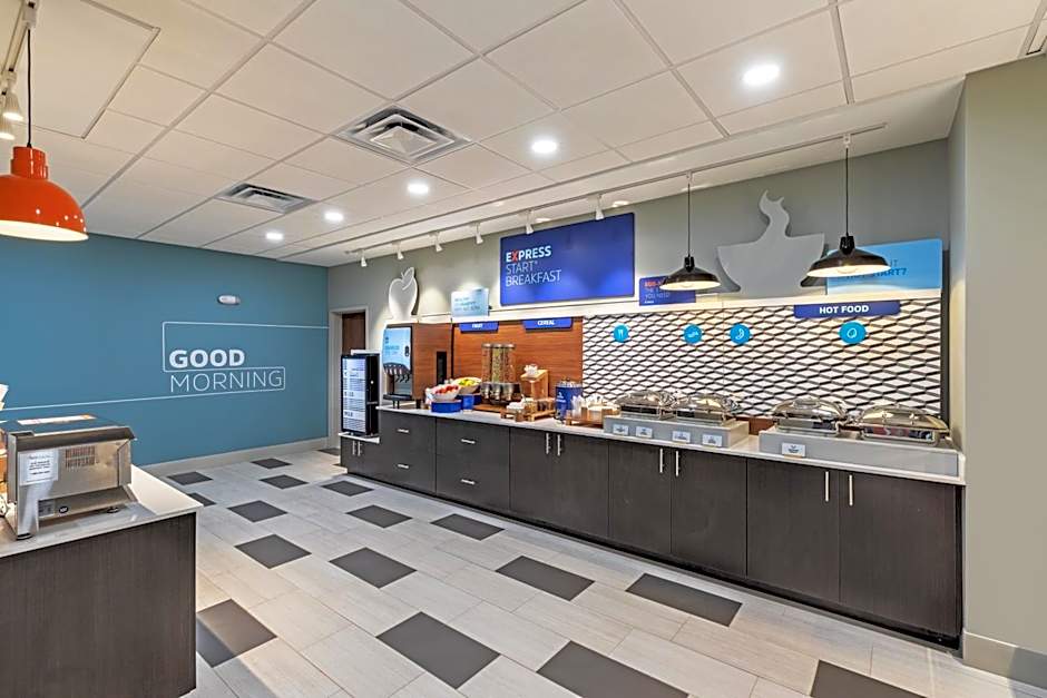 Holiday Inn Express and Suites Purcell By IHG