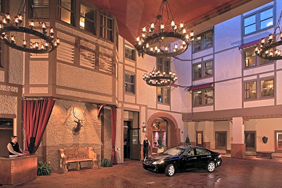 Grand Bohemian Hotel Asheville, Autograph Collection