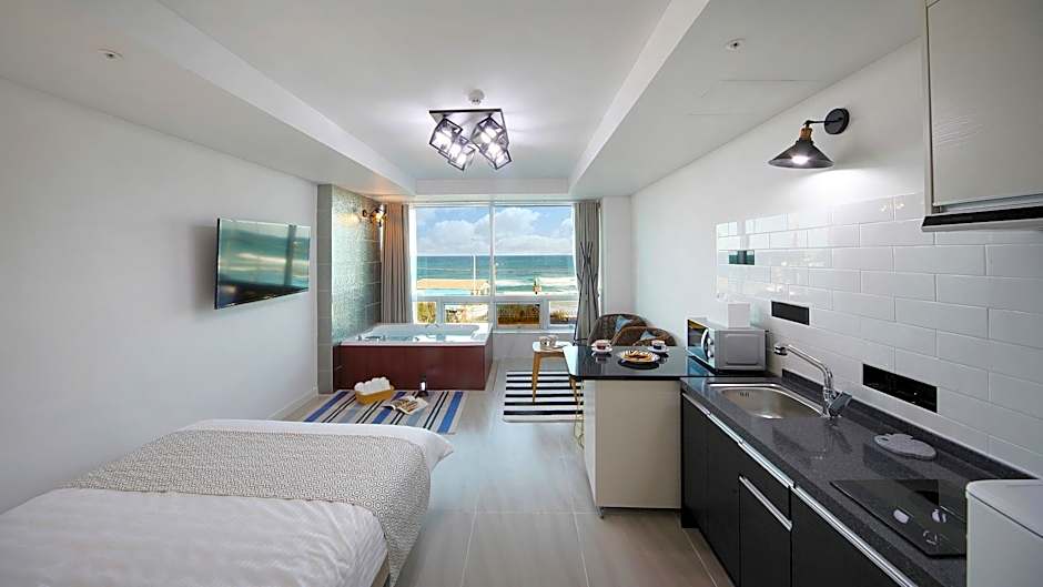 Gangneung Ara Spa Pension