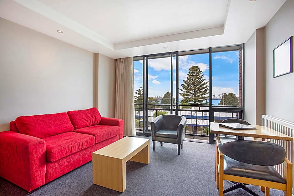 Richmond Henty Hotel