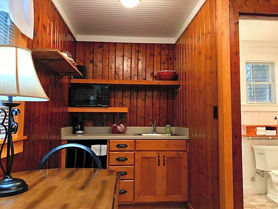 Cedar Ridge Cabins