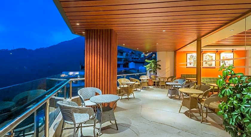 Tripli Hotels M & Resort