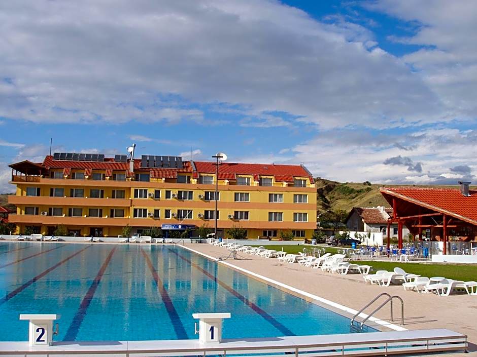 Komitite Complex