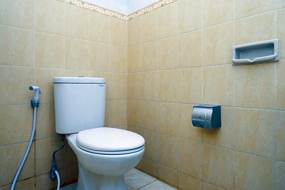 RedDoorz @ Hotel Sartika Yogyakarta