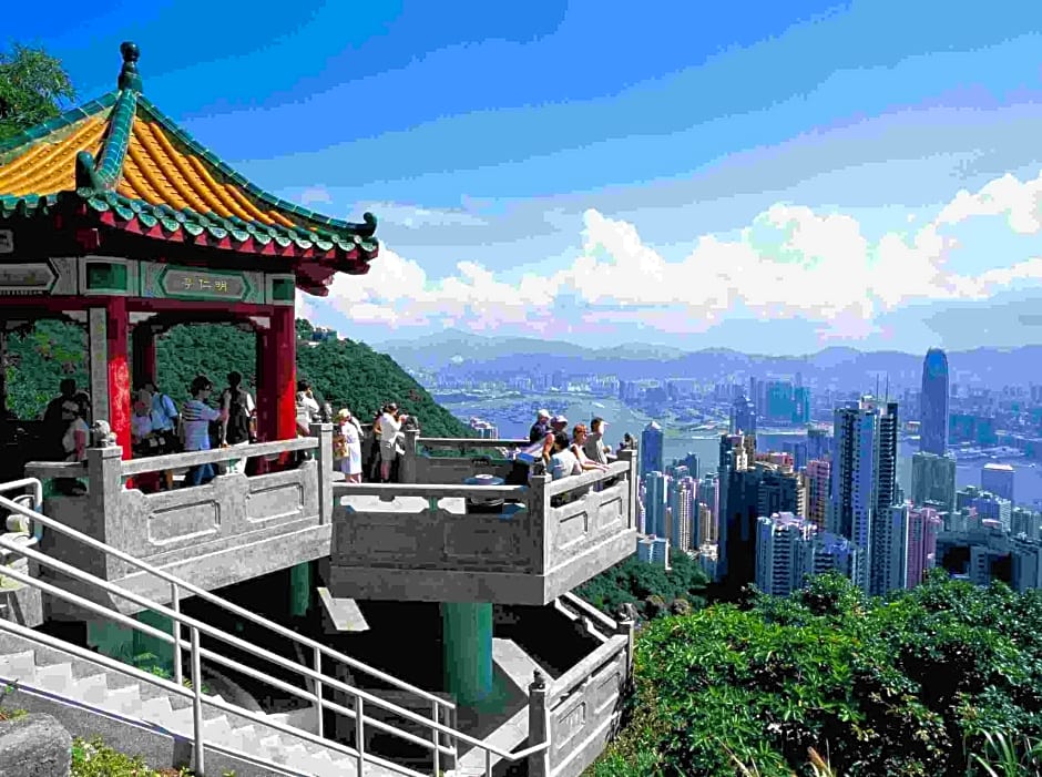 Canada Inn - Formerly Canada Hotel